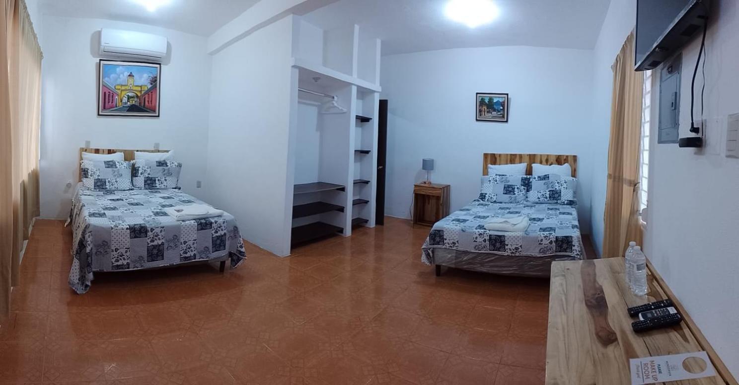 Apartamentos Mundo Maya Habitaciones Флорес Экстерьер фото